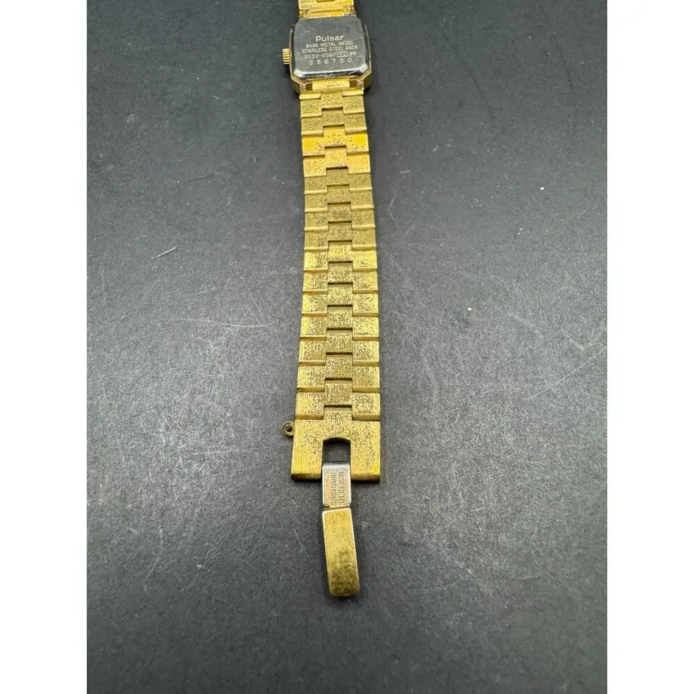 Vintage Pulsar Quartz Tank Watch Women's Gold Tone V232-5060 17mm Bracelet Band